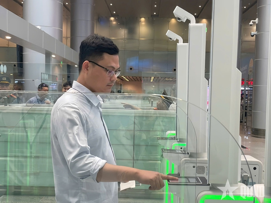 Sân bay quốc tế Đà Nẵng áp dụng hệ thống kiểm soát xuất, nhập cảnh tự động